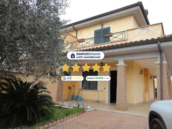 casa indipendente in vendita a Pomezia