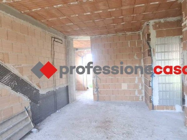 appartamento in vendita a Pomezia in zona Torvaianica Alta