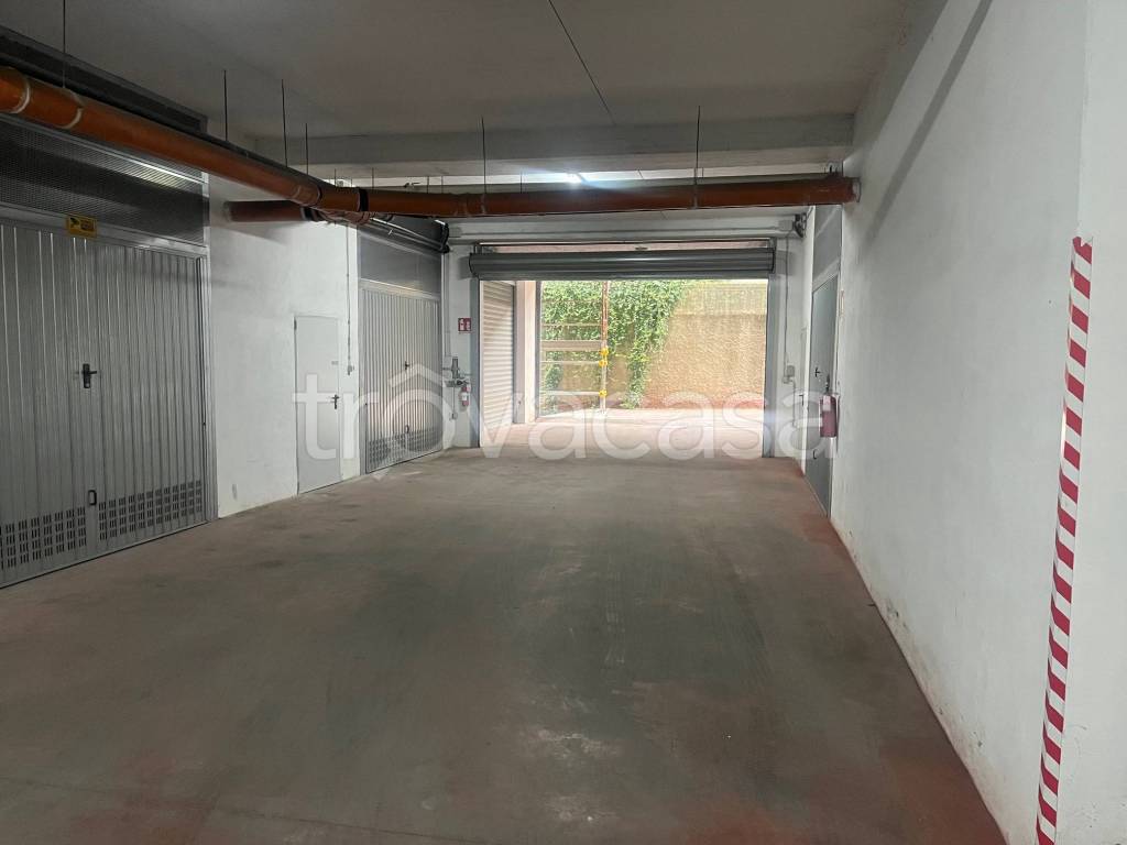 box auto in vendita a Pomezia