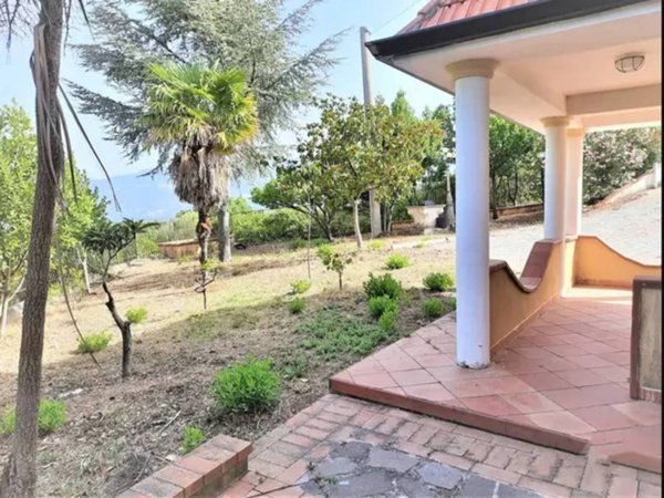 casa indipendente in vendita a Ponzano Romano