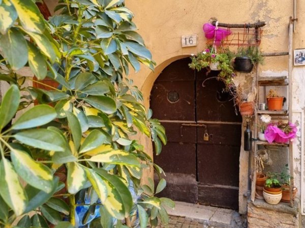 locale commerciale in vendita a Ponzano Romano