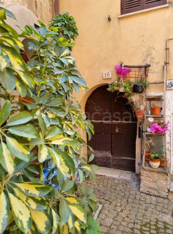 locale commerciale in vendita a Ponzano Romano