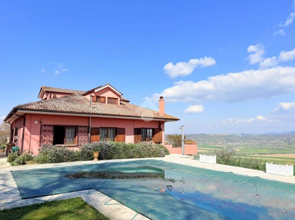 casa indipendente in vendita a Ponzano Romano