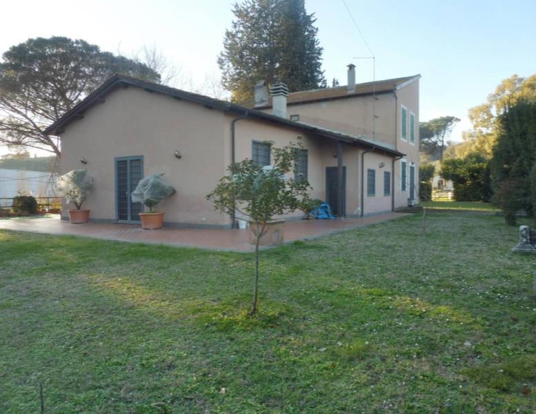 casa indipendente in vendita a Riano