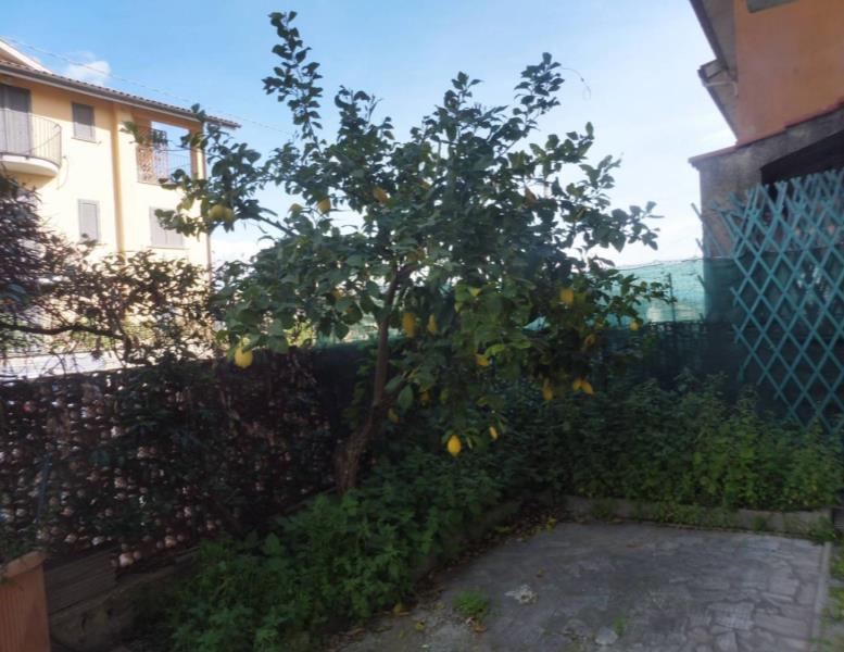 appartamento in vendita a Riano