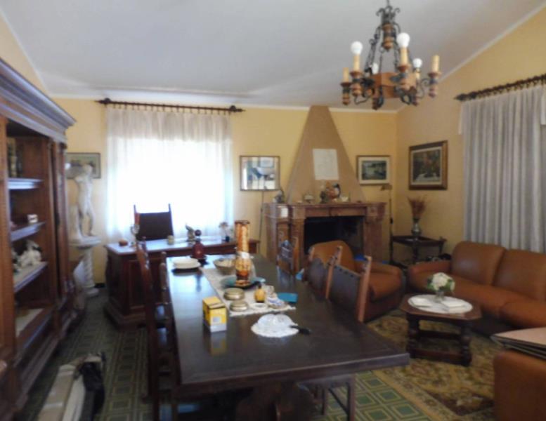 casa indipendente in vendita a Riano