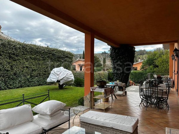 casa indipendente in vendita a Riano