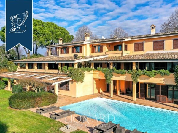 villa in vendita a Riano