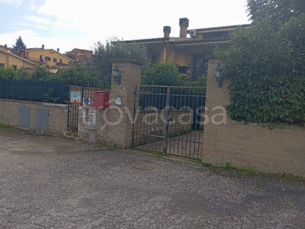 appartamento in vendita a Riano