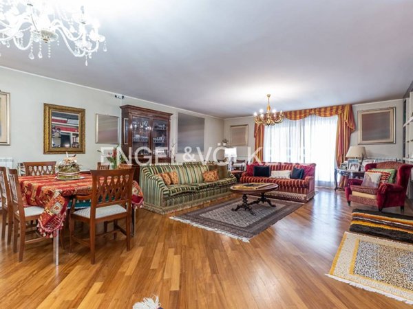 casa indipendente in vendita a Riano