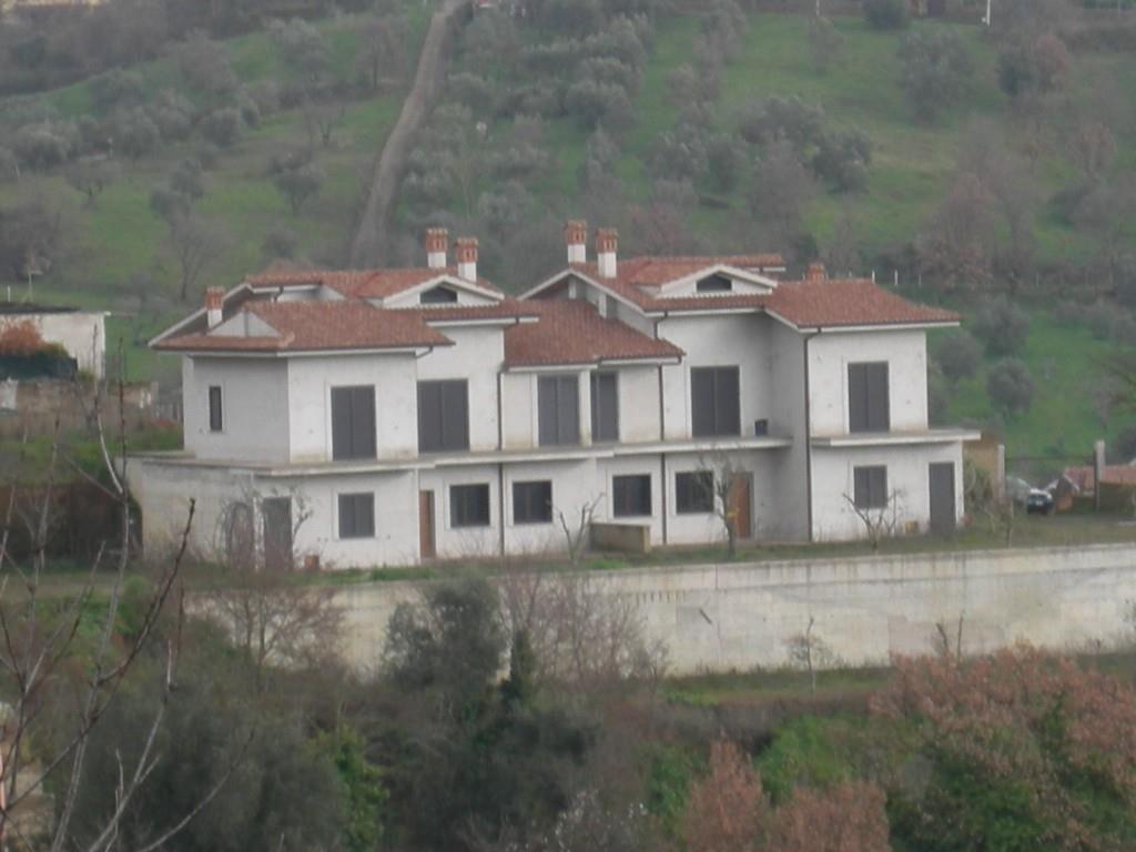 casa indipendente in vendita a Riano