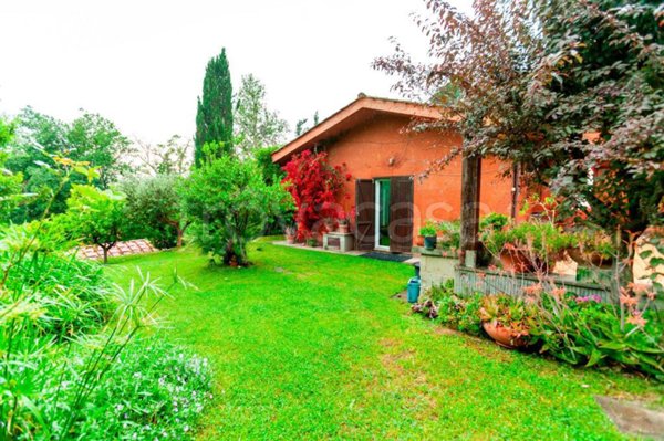 casa indipendente in vendita a Riano