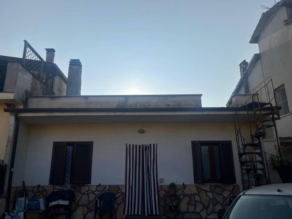 appartamento in vendita a Riano