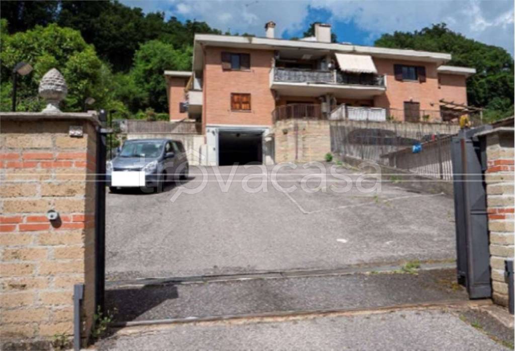 appartamento in vendita a Riano