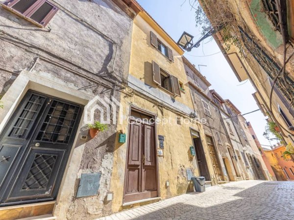 casa indipendente in vendita a Riano
