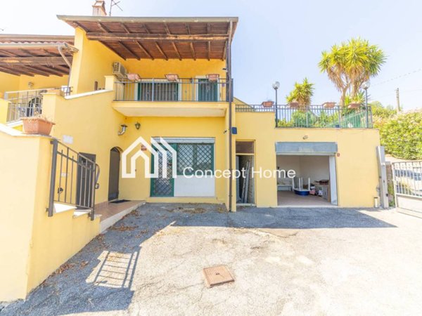 casa indipendente in vendita a Riano