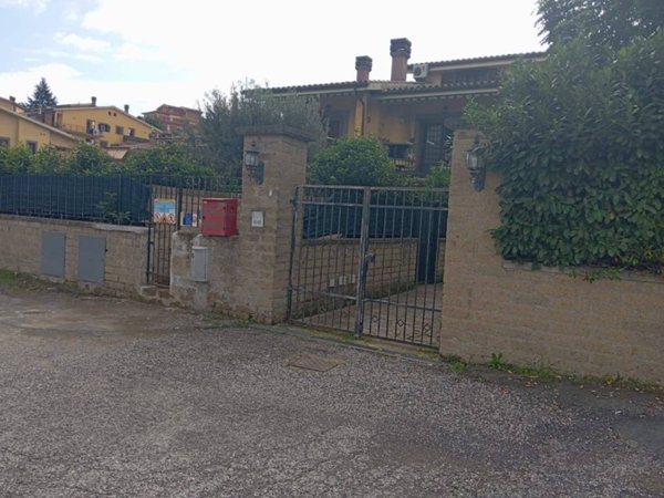 appartamento in vendita a Riano