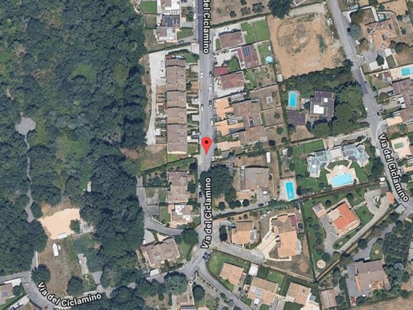 casa indipendente in vendita a Riano