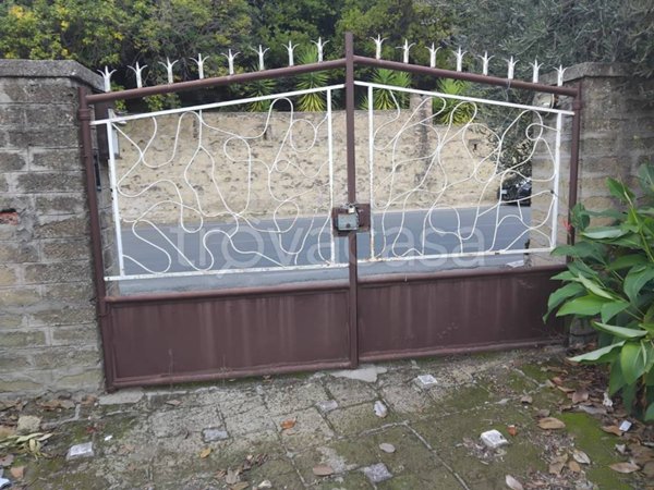 casa indipendente in vendita a Riano