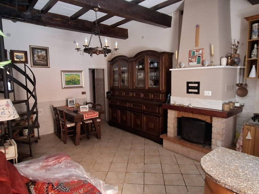 appartamento in vendita a Riano