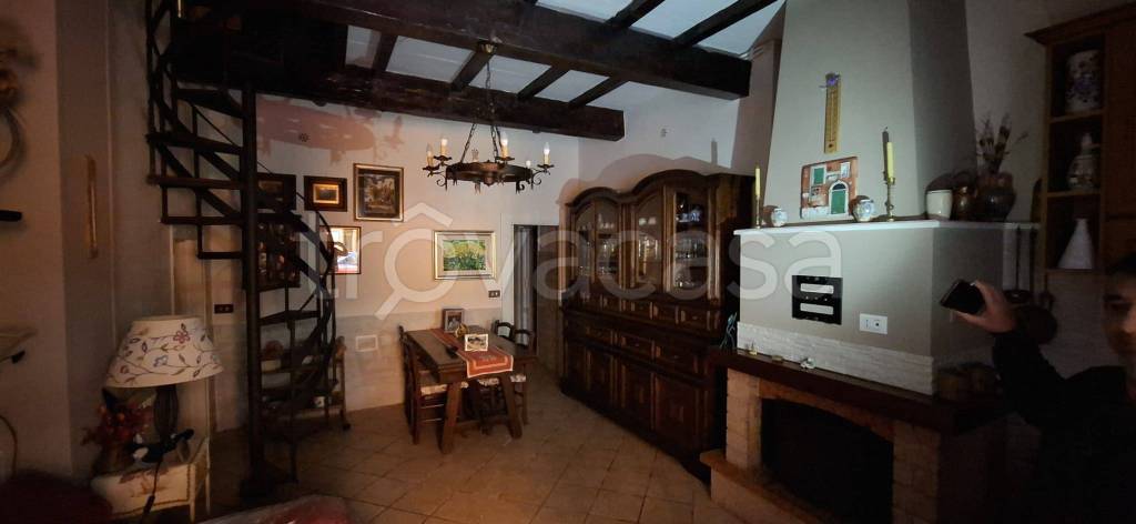 appartamento in vendita a Riano