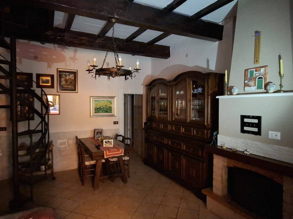 appartamento in vendita a Riano