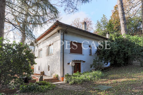 casa indipendente in vendita a Riano