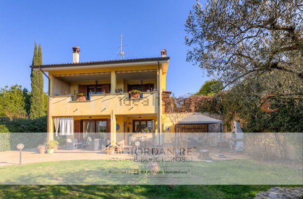casa indipendente in vendita a Riano