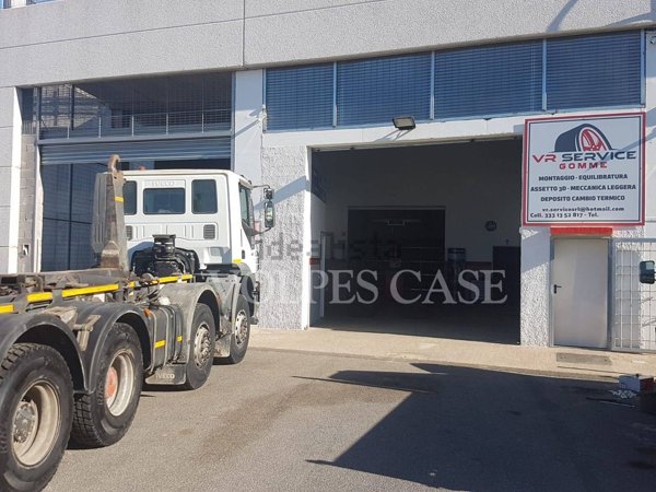 capannone in vendita a Riano