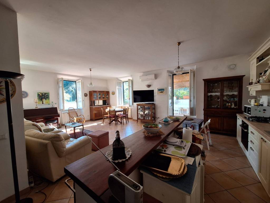 appartamento in vendita a Riano