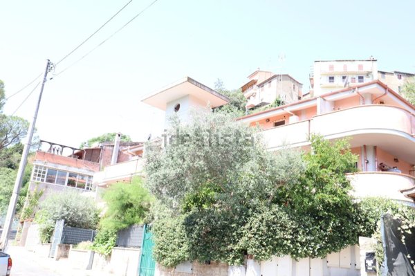 appartamento in vendita a Riano