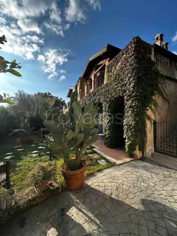 casa indipendente in vendita a Riano