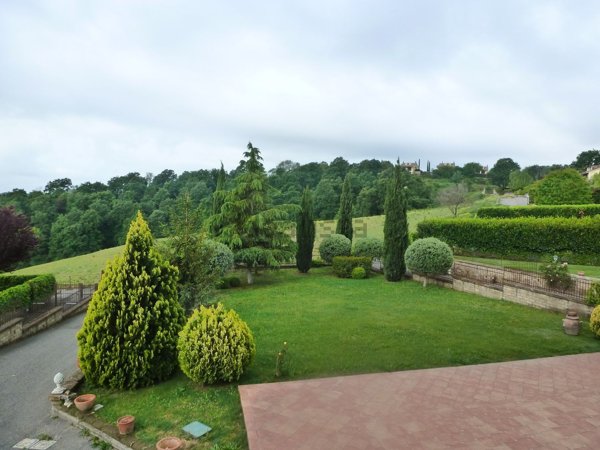 casa indipendente in vendita a Riano