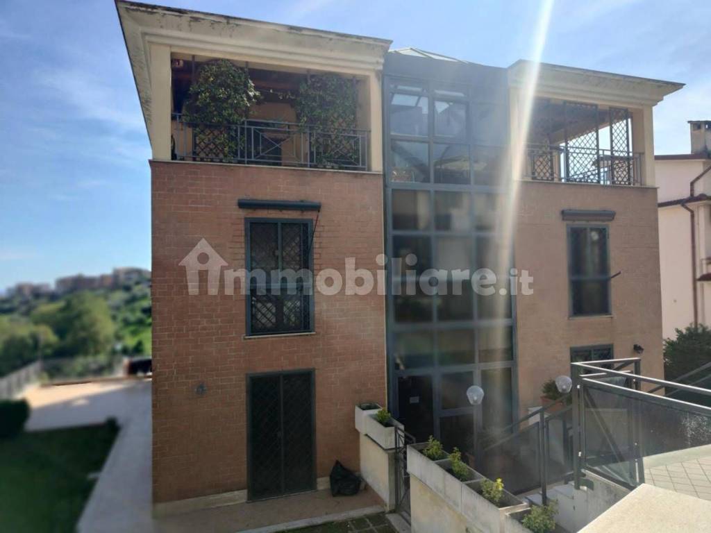 appartamento in vendita a Riano