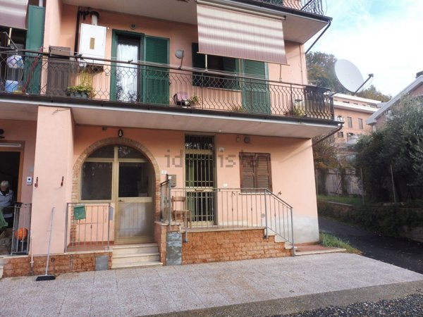 appartamento in vendita a Riano