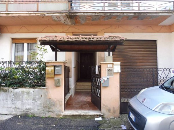 appartamento in vendita a Riano