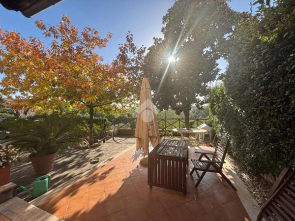 casa indipendente in vendita a Riano