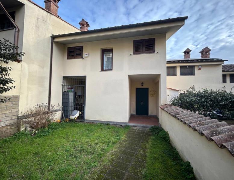 casa indipendente in vendita a Riano