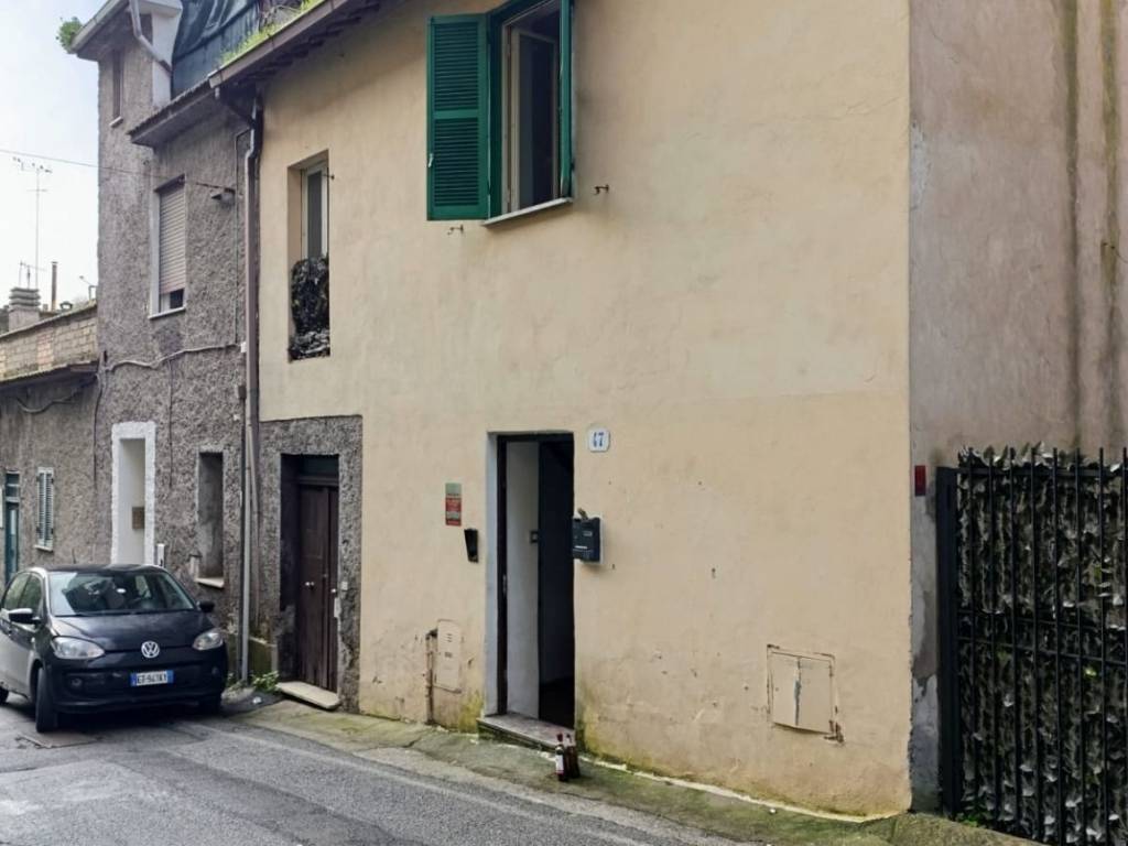 appartamento in vendita a Riano