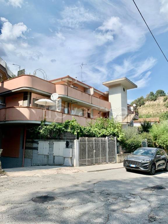 appartamento in vendita a Riano