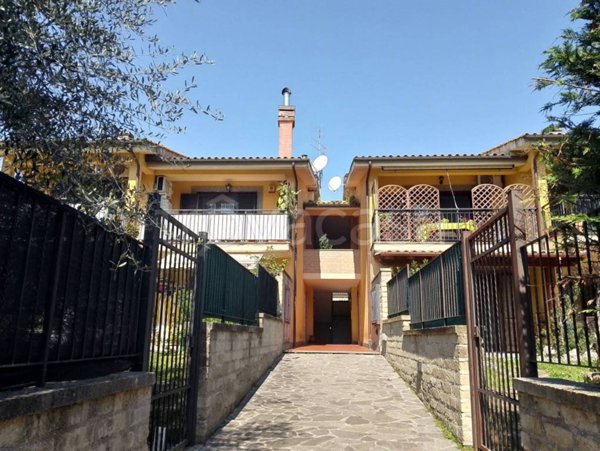 appartamento in vendita a Riano