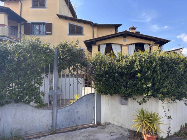 casa indipendente in vendita a Riano