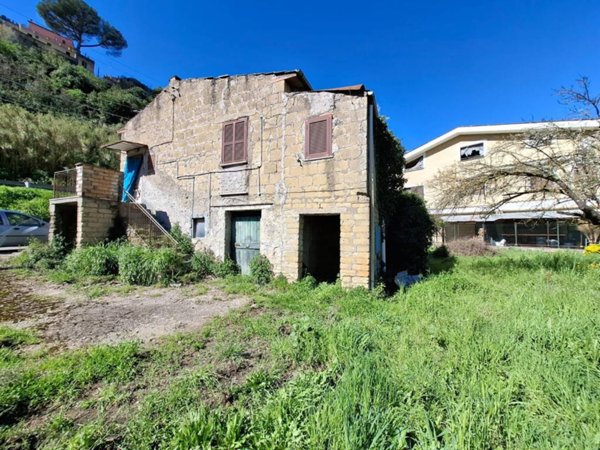 casa indipendente in vendita a Riano