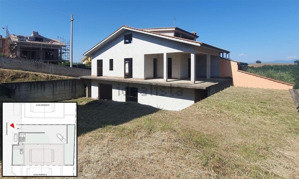 casa indipendente in vendita a Riano