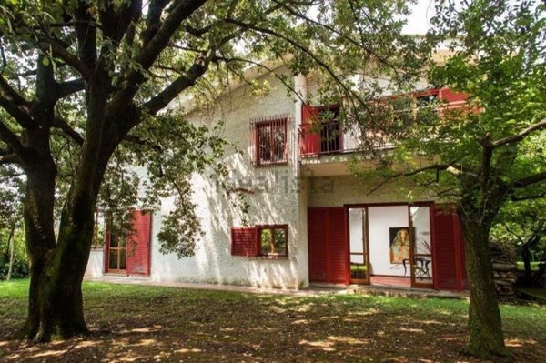 casa indipendente in vendita a Riano