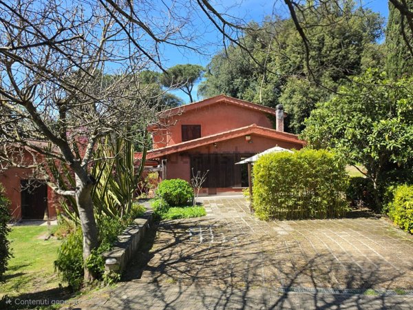 casa indipendente in vendita a Riano