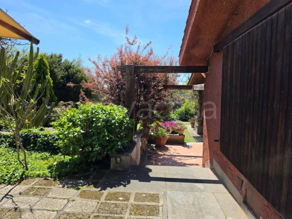 casa indipendente in vendita a Riano
