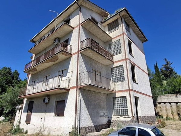 appartamento in vendita a Riano