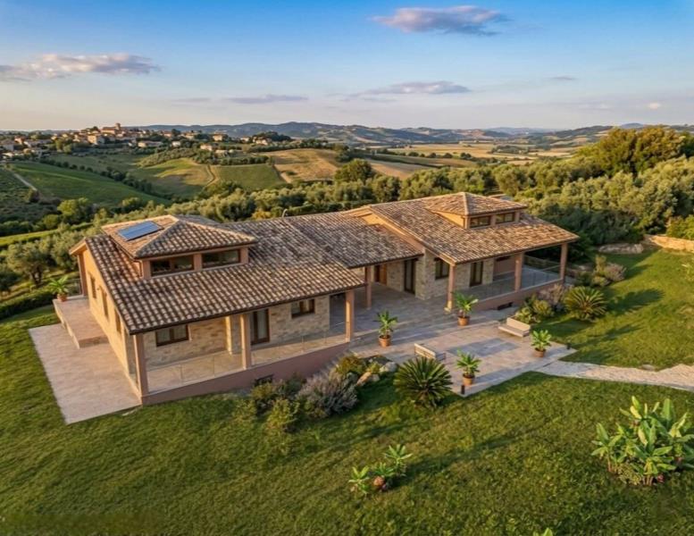 casa indipendente in vendita a Riano