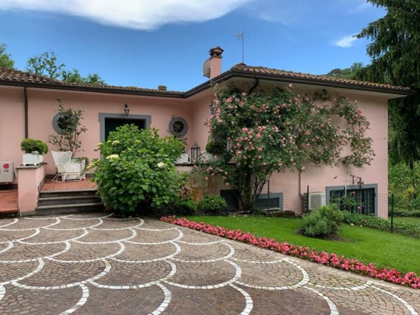 casa indipendente in vendita a Riano